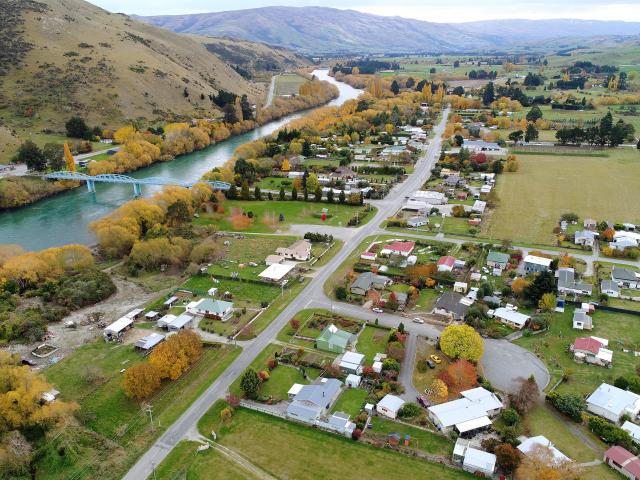 Millers Flat and the Clutha River. PHOTO: STEPHEN JAQUIERY