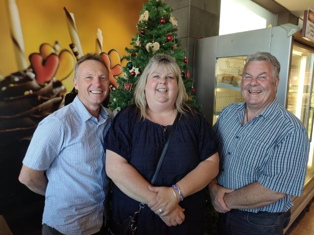 Loburn School principal Stuart Priddy (left), Amberley Pre-School centre manager Kelly Scanlan...