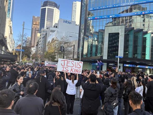 Protesters at the Destiny Church rally in Auckland on Saturday. Photo: RNZ