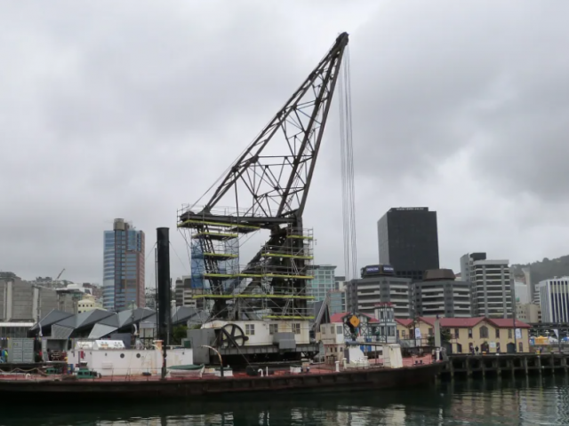 The Hikitia floating crane on Wellington's waterfront. Photo: RNZ