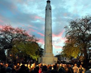 The 2014 Anzac Day dawn service in the Queens Gardens. Photo by Craig Baxter