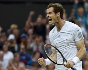 Andy Murray celebrates his victory over Kevin Anderson.  REUTERS/Toby Melville