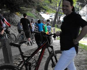 Australian Tina Lattimore  met the challenge of keeping her outfit clean during her downhill...