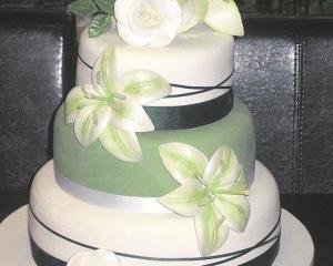 From Cakes By Kim, Clyde. PHOTO SUPPLIED