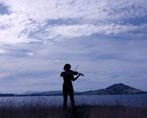 Tessa Petersen violinist. Photo: Supplied