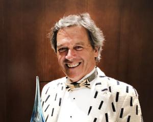 Ian Taylor with his 2019 New Zealand Innovator of the Year Award. PHOTO: SUPPLIED