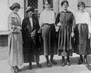 Nursing sisters on their way to India who were saved at the sinking of P&amp;O ocean liner SS...