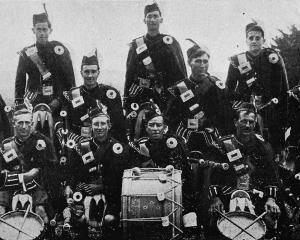 The Milton pipe band, which played at the town show. Otago Witness, 27.11.1923