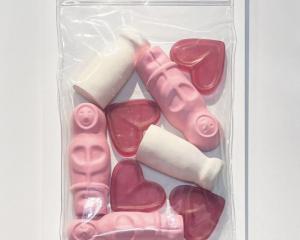 Hearts mix, by Simon Lewis Wards. Photo: Gallery Thirty Three