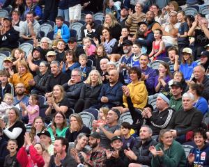 The crowd cheers as the Nuggets beat the Southland Sharks 86-79 in overtime. PHOTO: STEPHEN JAQUIERY