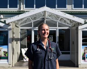 Clutha Vets Balclutha vet Anneke Muller is a recipient of the voluntary bonding scheme for...