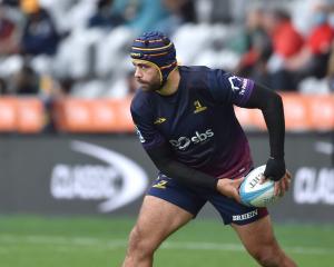 Billy Harmon returns for the Highlanders, sharing captaincy duties with his replacement Ethan de...
