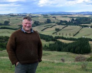 Retiring Silver Fern Farms Co-operative chairman Rob Hewett will continue as an appointed...