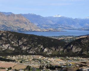 Proposed new rules about drawing electorate boundaries probably will not stop Wānaka sticking out...