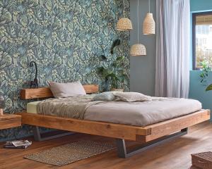 The aqua blue from Resene Wallpaper Collection 33304-012 is lifted out from the classic leafy...