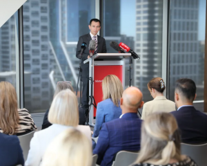Health Minister Simeon Brown speaking at the BusinessNZ Health Forum. Photo: Calvin Samuel / RNZ