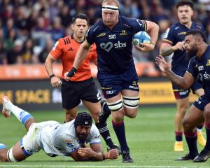 Highlanders lock Mitch Dunshea makes a welcome return. PHOTO: PETER MCINTOSH