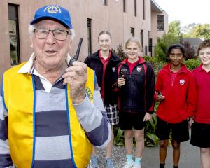 Lyndsey Ebert on call with Te Raekura Redcliffs School year 8 pupils, Grace Moorcroft-Proudfoot,...