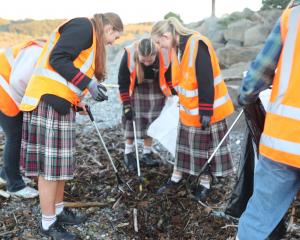 Oamaru high school pupils and Waitaki Youth councillors pick up rubbish for Matariki. PHOTO:...