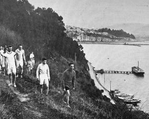 Harriers traverse the hill below Waverley, Dunedin. — Otago Witness, 6.10.1925 