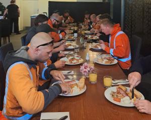 Gore Depot PowerNet teams were treated to a cooked breakfast at The Croydon Lodge to fuel them up...