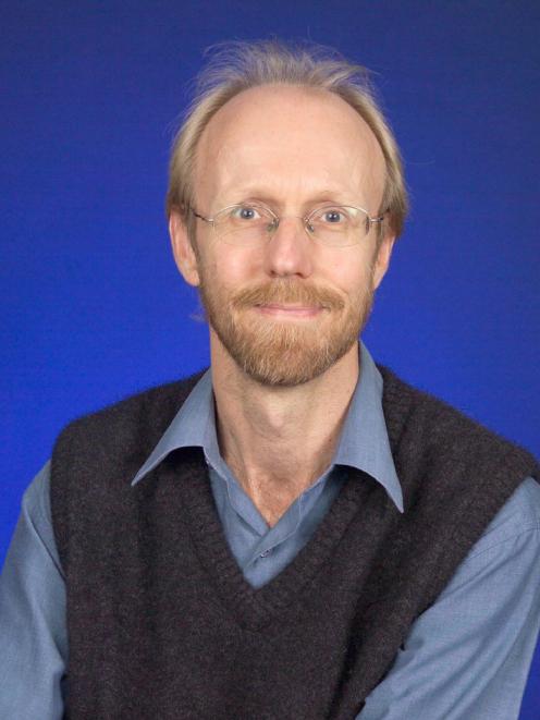 Assoc Prof Chris Eames 