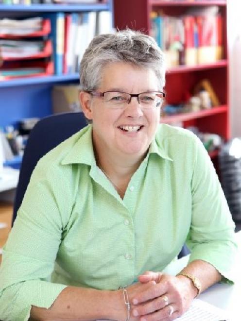 Prof Rhonda Rosengren