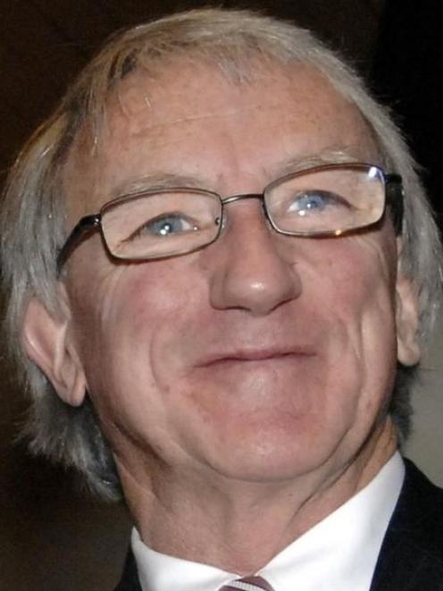  Lester Flockton