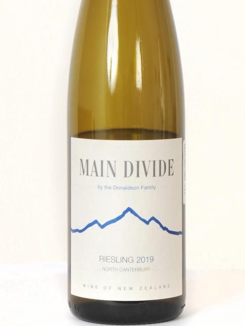 trimbach-riesling-r-serve-2019-riviera-cellars-wine-supply-french