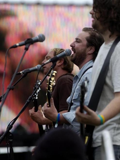 The Feelers at Carisbrook in 2006. Photo by Peter McIntosh.