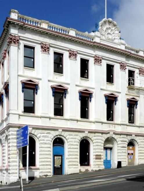 The Stavely Building, on the corner of Bond and Jetty Sts, Dunedin. Photo by Gerard O'Brien.