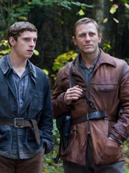Daniel Craig stars in Defiance, the true story of Zus and Tuvia Bielski, Jewish brothers who...