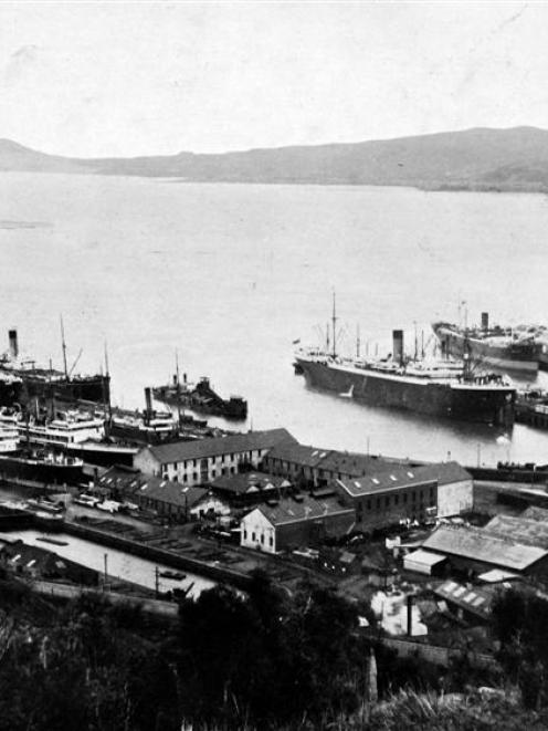 A busy day at Port Chalmers wharves on November 4, 1914: The ships include the Home liners...