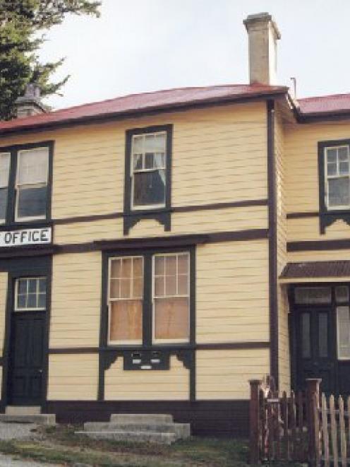 A concession has been granted for the former St Bathans post office to be used for accommodation....