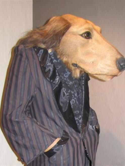 A mannequin of the Lonely Dog made by Weta Workshop. Photo by henrietta Kjaer.