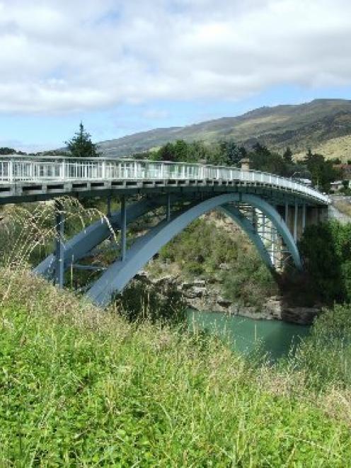 A speed restriction is in place over the Roxburgh bridge while repair options are considered and...