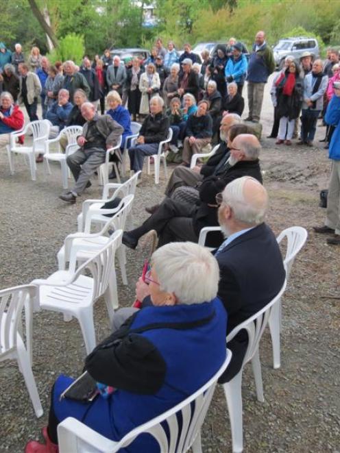 About 100 Arrowtown residents gathered on Friday to witness the unveiling of the plaque...
