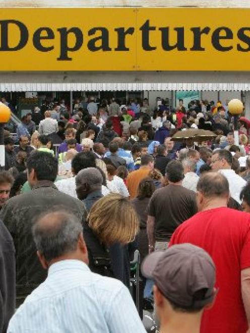 About 4700 more New Zealanders left for Australia than arrived in January. Photo by Reuters.
