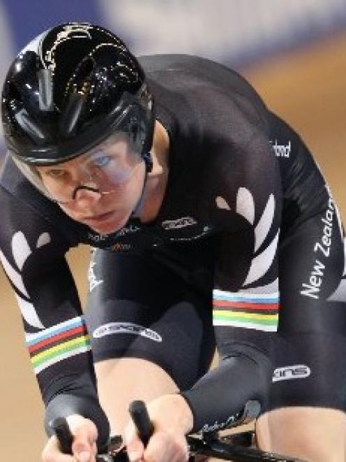 Alison Shanks is now in the top six pursuit riders of all time.