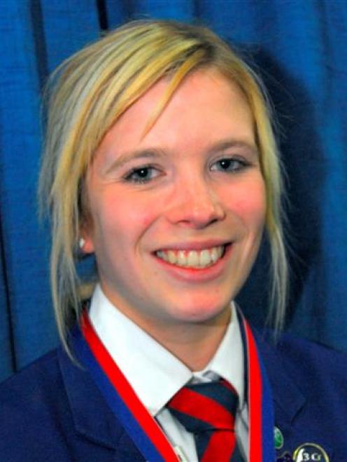 Dux Amelia Shaw
