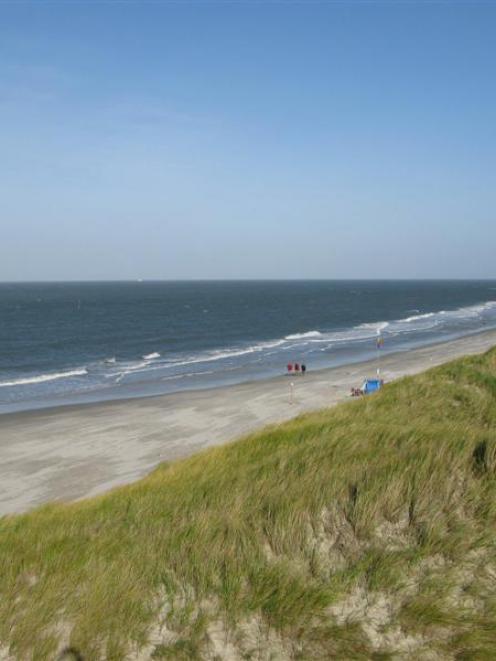 Amrum beaches are exposed to the North Sea breezes. Photo by Jeff Kavanagh.
