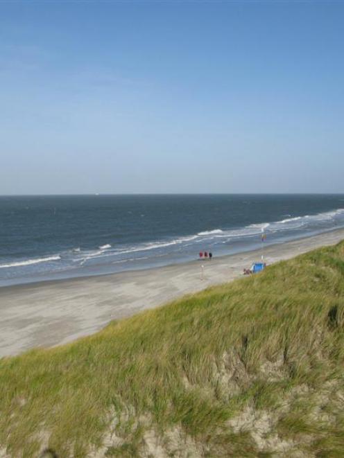 Amrum beaches are exposed to the North Sea breezes. Photo by Jeff Kavanagh.