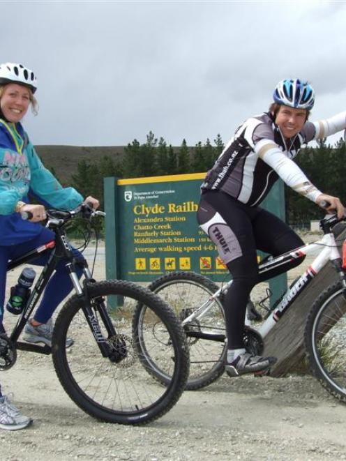 Amy Penfold (Tauranga) and Jonathan Stockwell (Christchurch) set off to explore the Otago Central...