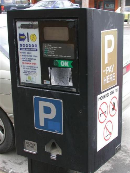 An old pay-and-display machine. Photo by David Bruce.