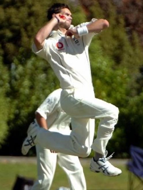 England bowler James Anderson in action. Photo by Peter McIntosh.