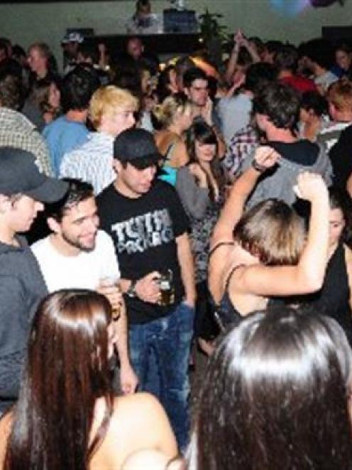 Another loud night at a Queenstown bar. Photo by Craig Baxter.
