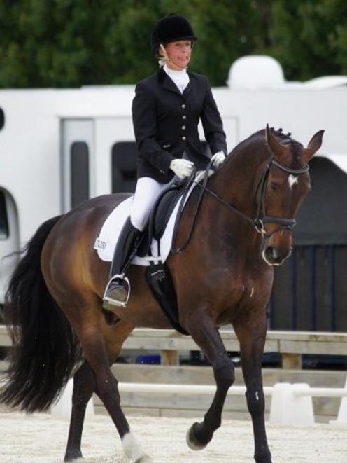 Anya Durling and Rosari Guest Star go through a routine at the South Island dressage...