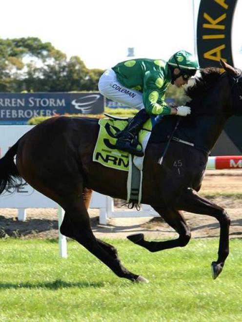 Aotearower delights her owners with a commanding finish at Te Rapa. Photo by Race Images.