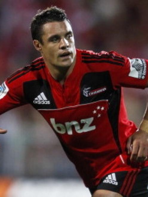 Back at 10 . . . Dan Carter.