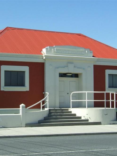 Balclutha court house. Photo by Helena de Reus.